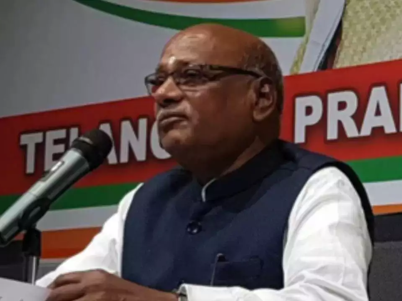 Niranjan Criticizes That They Are All Unworthy