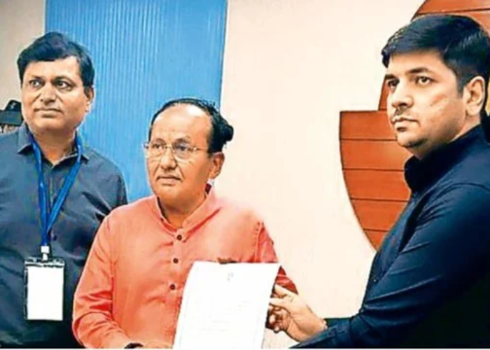 Bjp surath Mukesh dalal uncontested