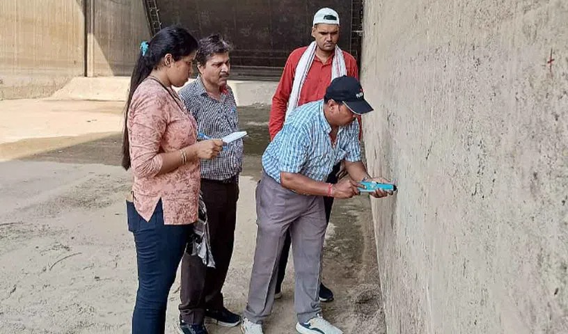 CSMR Team Inspects Medigadda Barrage