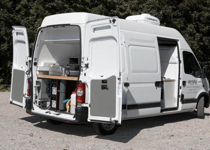 Mobile health lab van