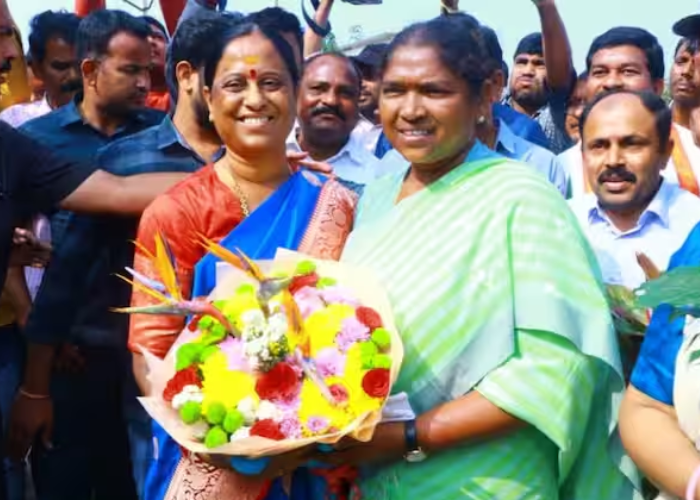 Seethakka, Surekha