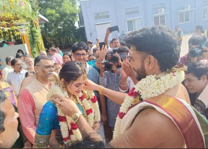 Team India Cricketer Venkatesh Iyer Got Married