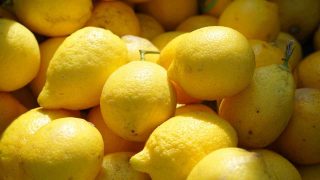can we keep acidity at check with lemon juice