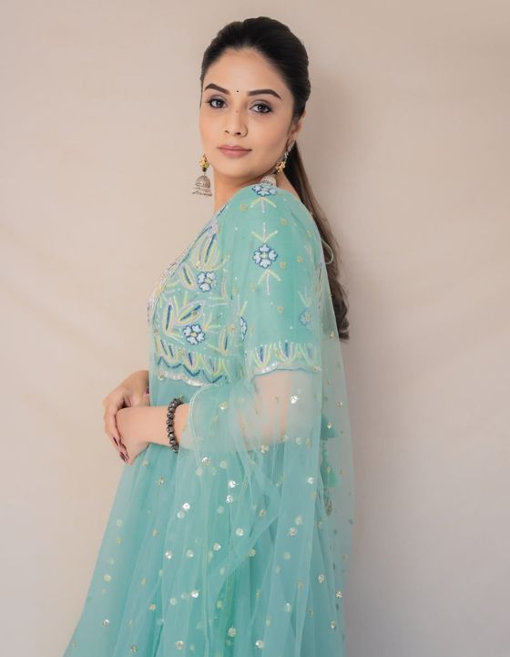 Sreemukhi Photo gallery
