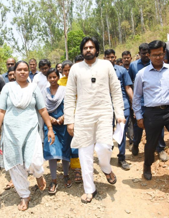 Pawan Kalyan Araku Tour Photo Gallery