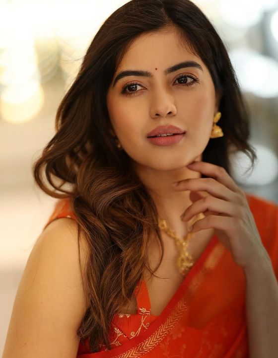 Amritha Aiyer ( Image Source: Instagram) Amritha Aiyer Photo Gallery