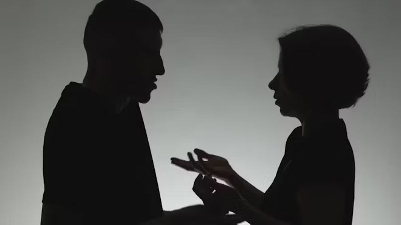Man Women Fight