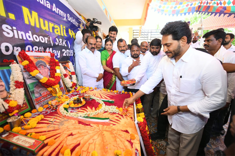YS Jagan On Murali