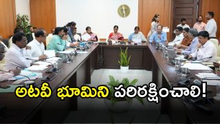 Minister Konda Surekha( iamge credit; swetcha reporter)
