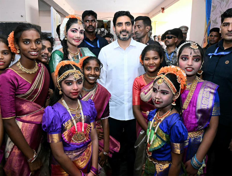Lokesh With Students