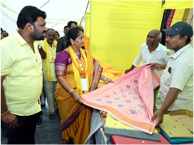 Minister Savitha