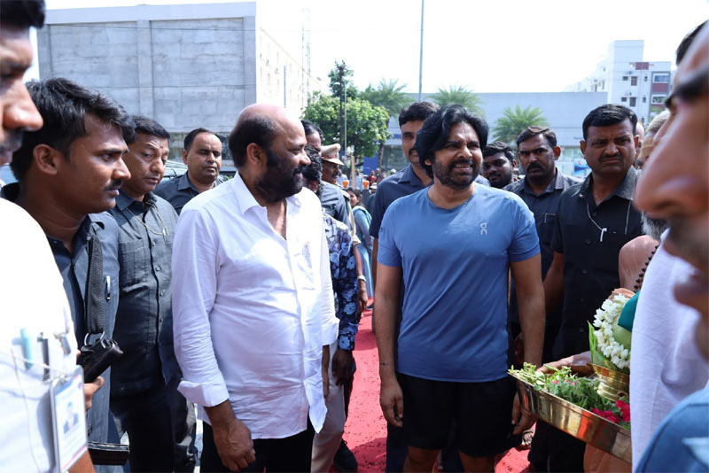 Pawan Kalyan Body