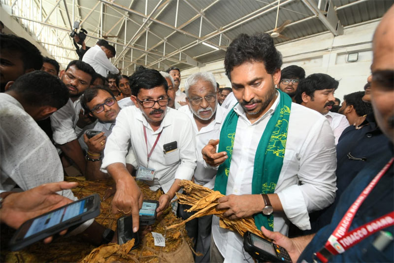 YS Jagan With Farmers