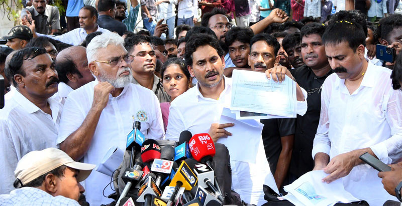YS Jagan With Media