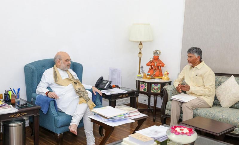 Chandrababu And Amit Shah