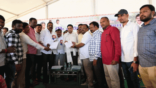 Journalists Health Cards ( image credit: twitter)