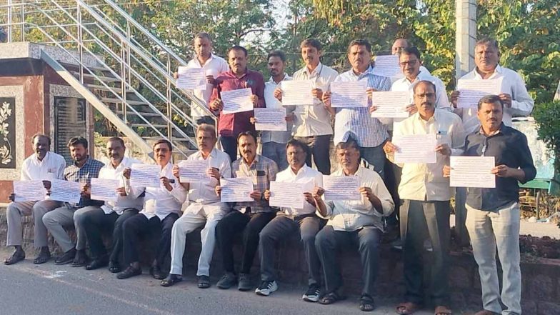 PV Narasimha Rao Statue ( image credit: swetcah reporter)